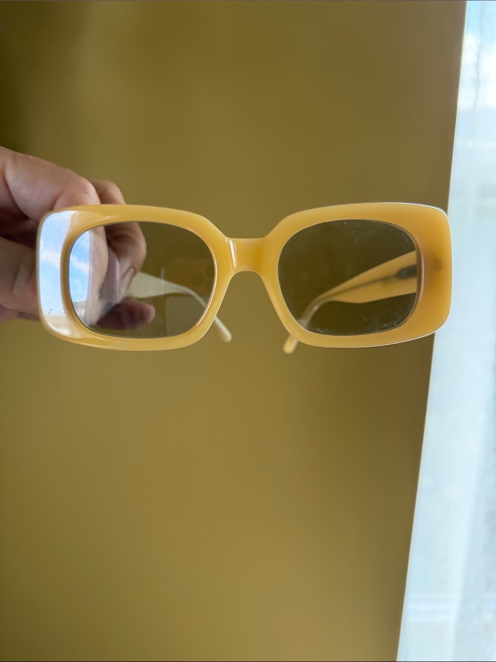 Goldie Pale Yellow Retro Rectangular Women’s Sunglasses